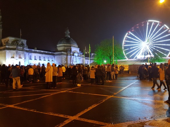 city-hall-and-big-wheel