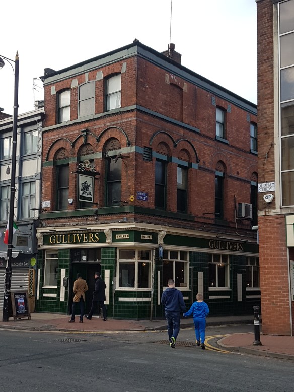 gullivers-oldham-street