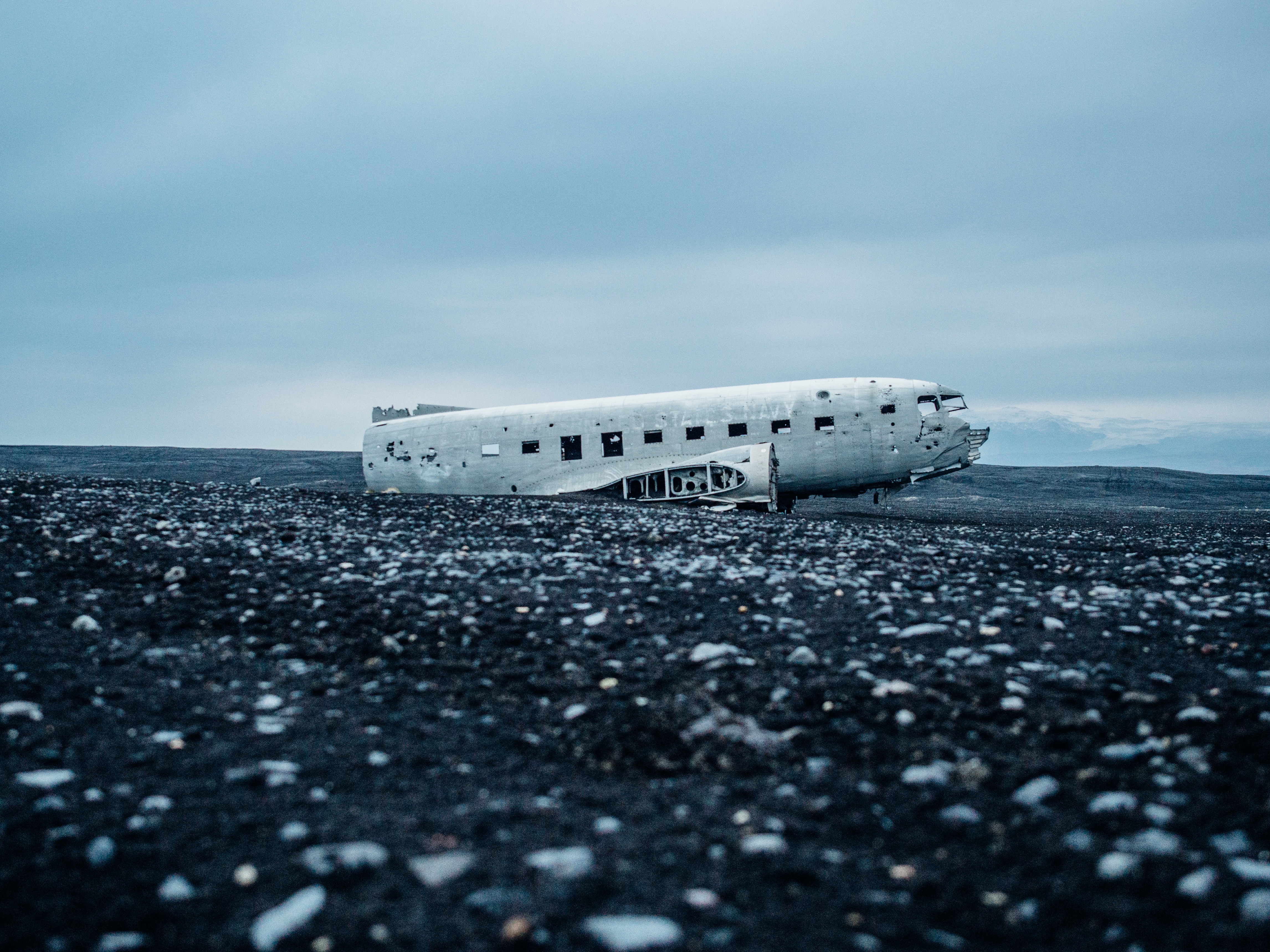 Abandoned decaying plane.jpg