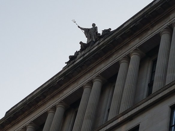 king-street-roof-sculpture