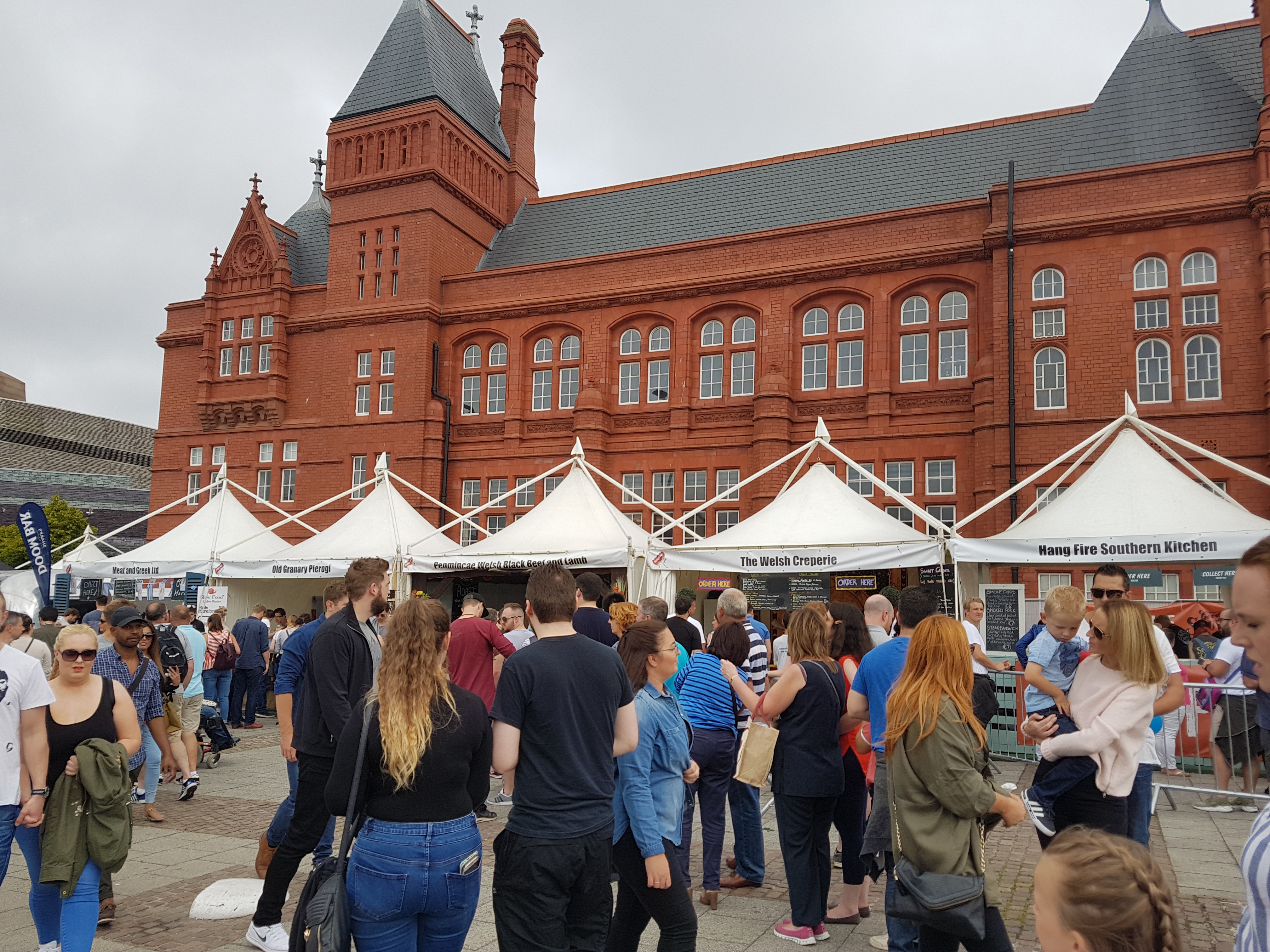 Food Festival 2017 crowd [2]