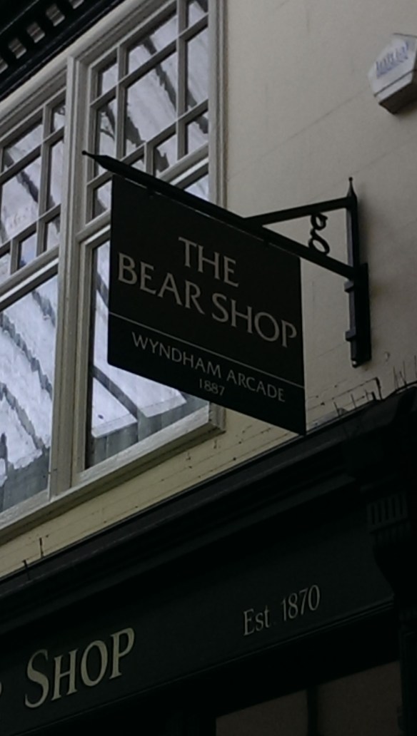 Bear shop [2]