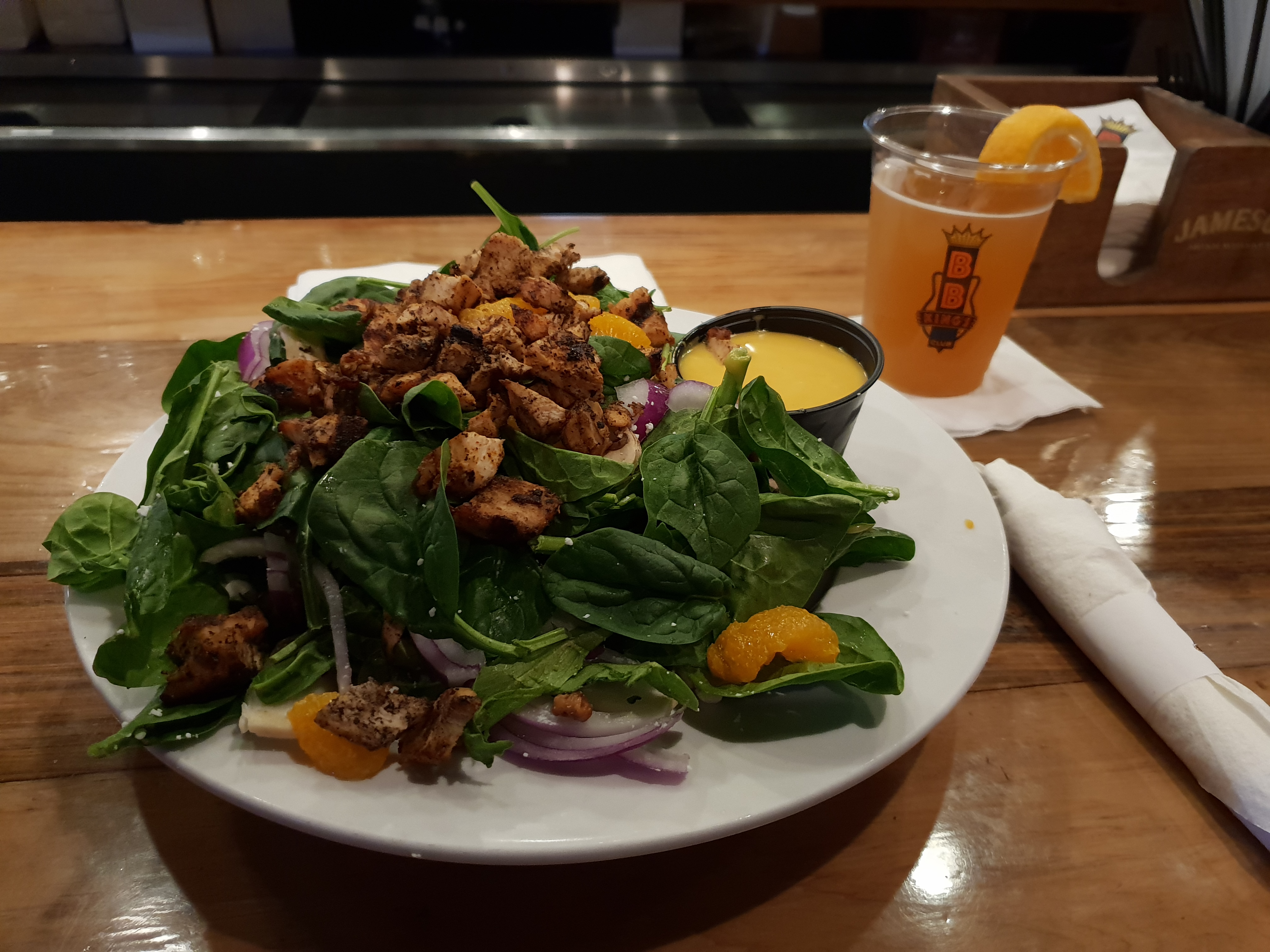 BB King's Club Spinach Salad with Blackened Chicken